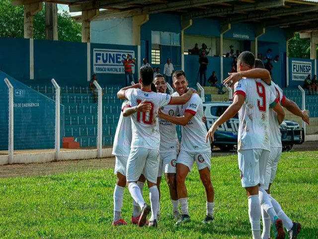 Vitria da Portuguesa sobre o Nutico leva time  final do Estadual Srie B