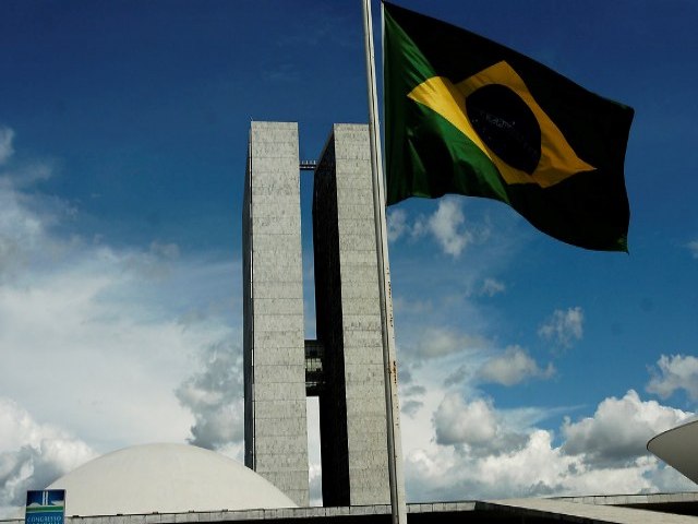 Senado aprova Flvio Dino para o STF e Gonet para para PGR