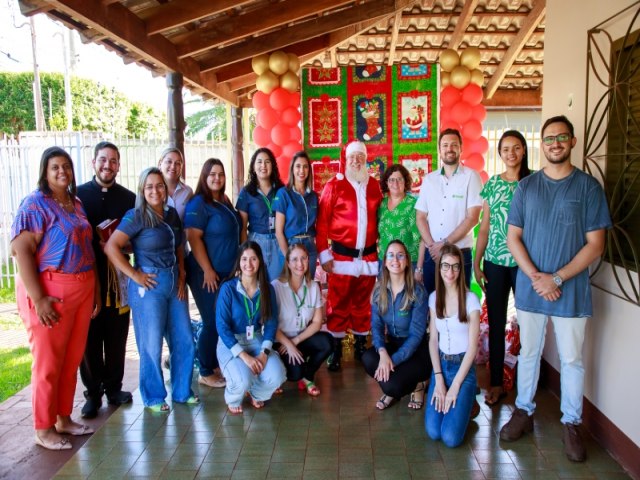 Empresas e cooperativas atendem pedidos de Natal de crianas da Casa de Acolhimento Espao Vida