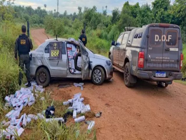 Veculo com 20 mil maos de cigarros capota em rea rural de Maracaju