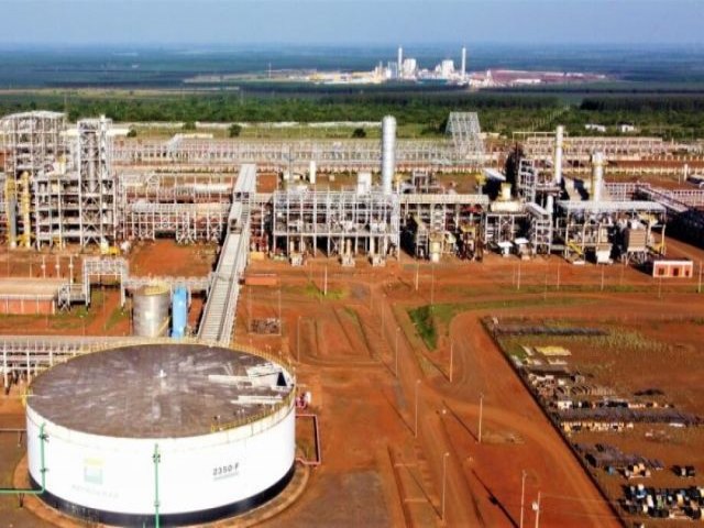 Petrobras d primeiro passo da retomada da fbrica de fertilizantes em MS