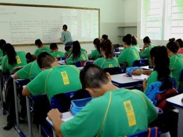 Governo de MS abre inscries para pagamento de R$ 1,4 mil a estudantes