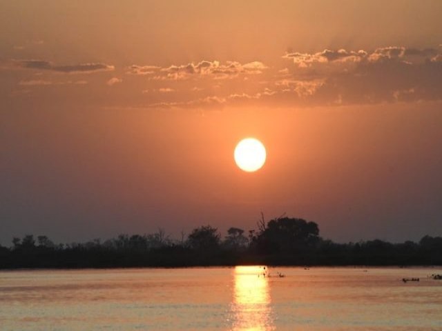 Sol deve predominar em MS nesta segunda, mas previso no descarta chuvas; Maracaju 37 C