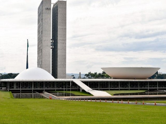 Proposta do novo Cdigo Eleitoral prev fim da reeleio; oua: