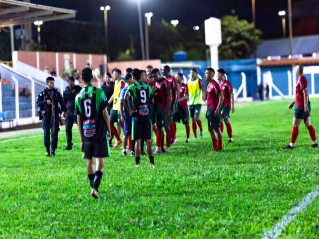 Estadual: Lusa vence o Nutico em jogo polmico com acusaes de racismo