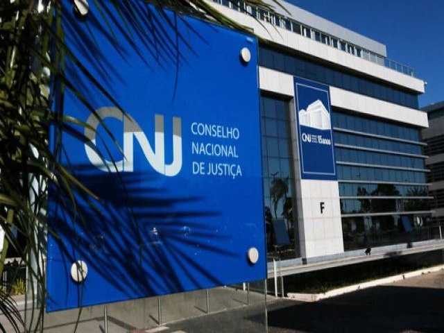 Juizes de MS embolsaram R$ 300 milhes ilegalmente, diz denncia no CNJ