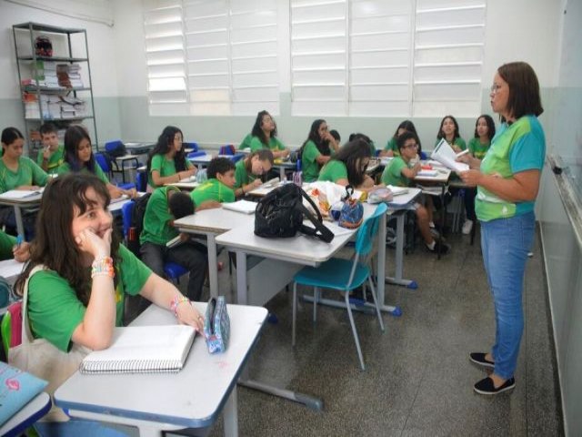 Governo divulga calendrio do programa 'P de Meia' para estudantes do ensino mdio