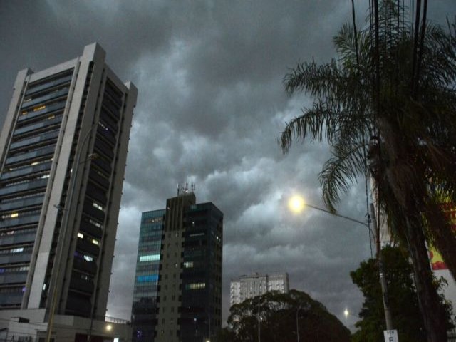 Inmet emite alerta de tempestade enquanto frente fria se aproxima de Mato Grosso do Sul