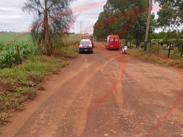 Em Maracaju, motorista de carro desgovernado fica preso s ferragens e passageira ferida gravemente