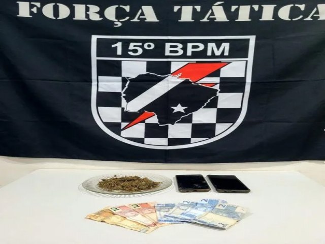 Equipe da Fora Ttica da PM de Maracaju prende dois e fecha boca de fumo