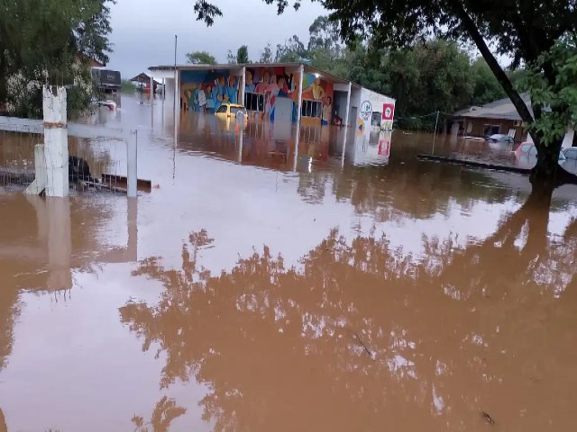 Estragos das chuvas j atingiram 85% dos municpios gachos