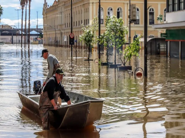 Porto Alegre abre comporta para reduzir acmulo de gua no centro; oua: