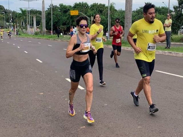 Maratona da Capital atrai corredores de todo o Brasil; a prova acontece domingo (7)