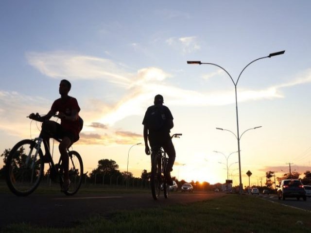 Calor volta com tudo e friozo fica para o fim do inverno em MS; Maracaju 29C