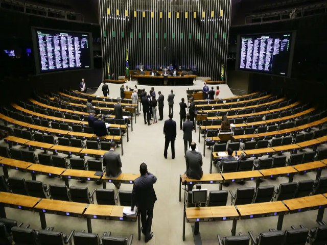 Deputados ajustam agenda de votaes ao calendrio eleitoral; oua: