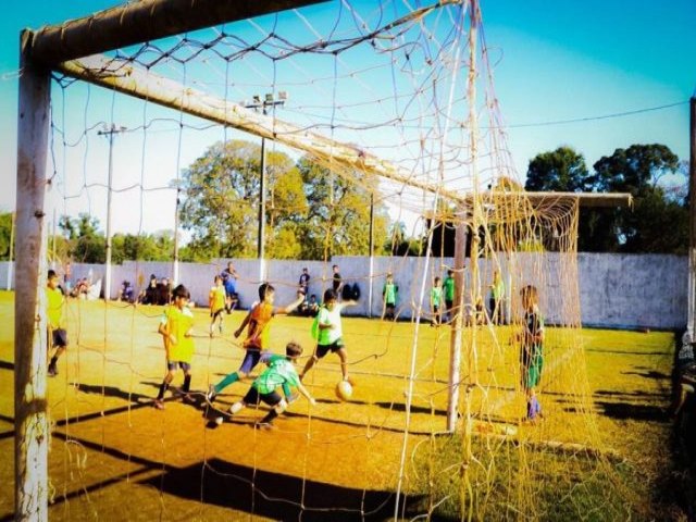 Jovens talentos do futebol de Maracaju iro passar por teste do So Paulo Futebol Clube