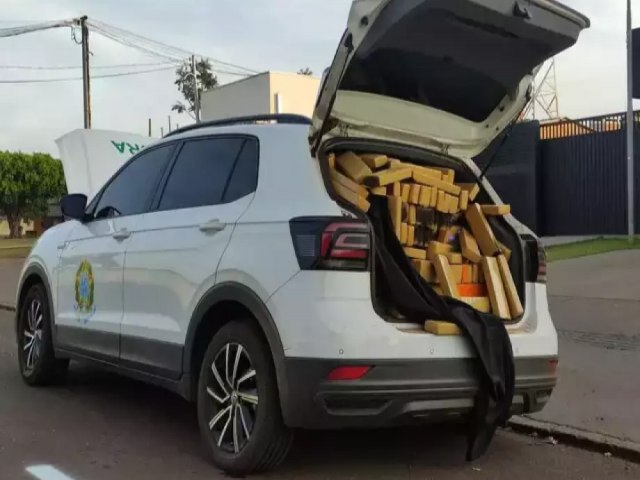 PRF encontra toneladas de maconha em carro falso do Incra que saiu de Maracaju