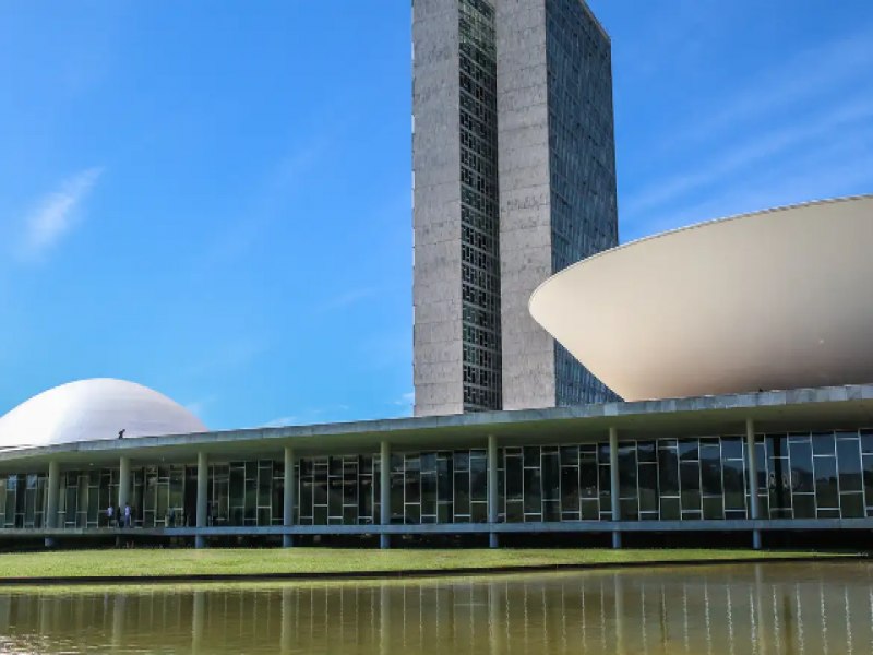 Reforma Tributria na pauta do Congresso em semana de fora-tarefa; oua: