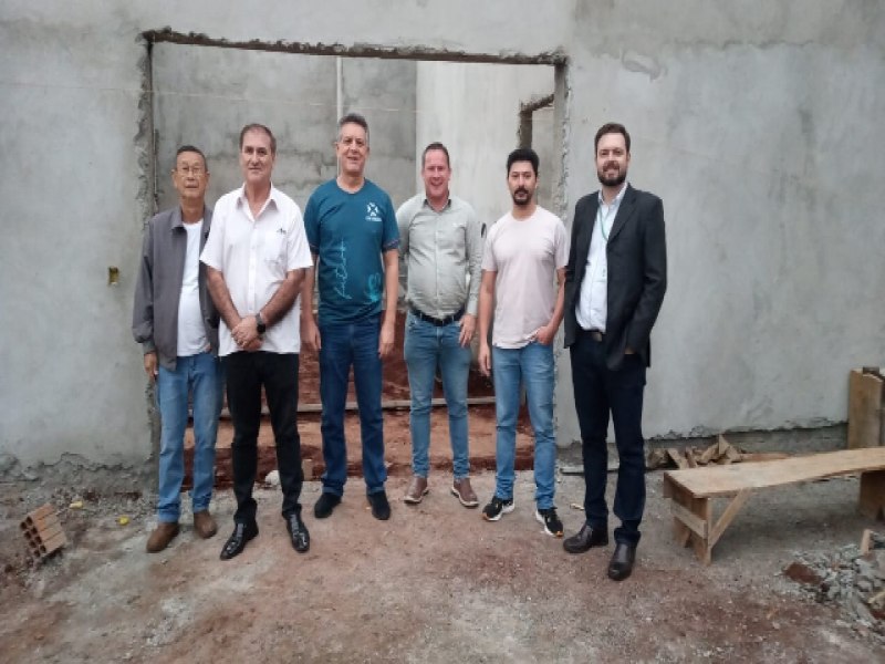 Diretores da ASSEMA visitam obras do novo auditrio da associao