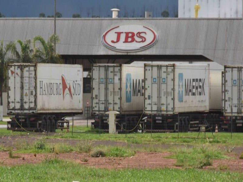 Exportao de carnes e acares sobe em MS, enquanto a de soja e minrio recua