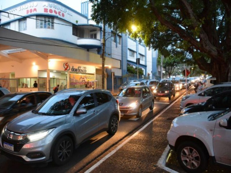 Em Mato Grosso do Sul, 49% de 1,8 mi de veculos esto irregulares, diz Detran