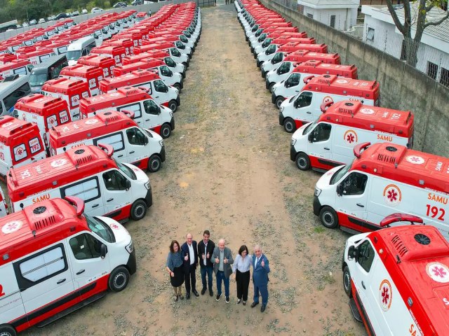 Presidente Lula participa de entrega de novas ambulncias do SAMU em Salto na Regio Metropolitana de Sorocaba