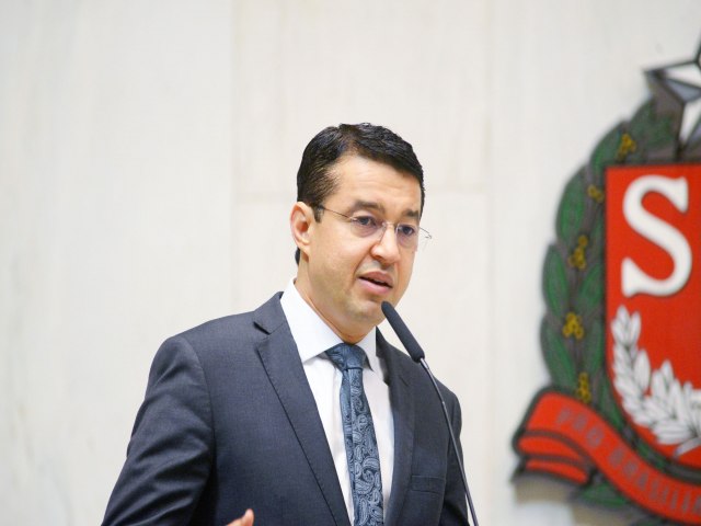 Deputado Carlos Cezar cotado para vaga no Tribunal de Contas do Estado