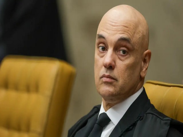 Trama golpista: Moraes pede data para julgamento de Bolsonaro e mais 7 Trama golpista: Moraes pede data para julgamento de Bolsonaro e mais 7