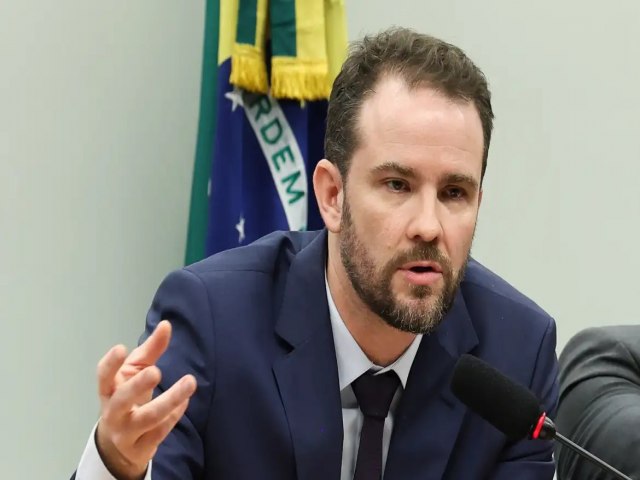 Lula pede a Durigan que avalie possíveis prejuízos de medidas dos EUA Lula pede a Durigan que avalie possíveis prejuízos de medidas dos EUA