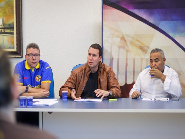 Ap�s reuni�o convocada por Caio Oliveira, Prefeitura garante repasse de R$ 705 mil ao Instituto Maria Claro