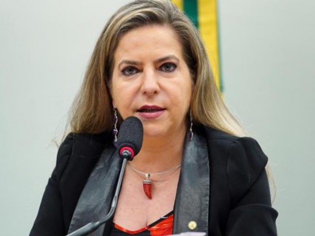 Candidatura de Luizianne Lins ser limada pelo PT, que dever apoiar Evandro Leito