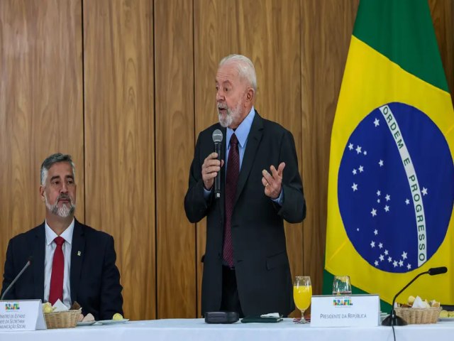 Lula aposta que economia em 2024 crescer mais do que o previsto