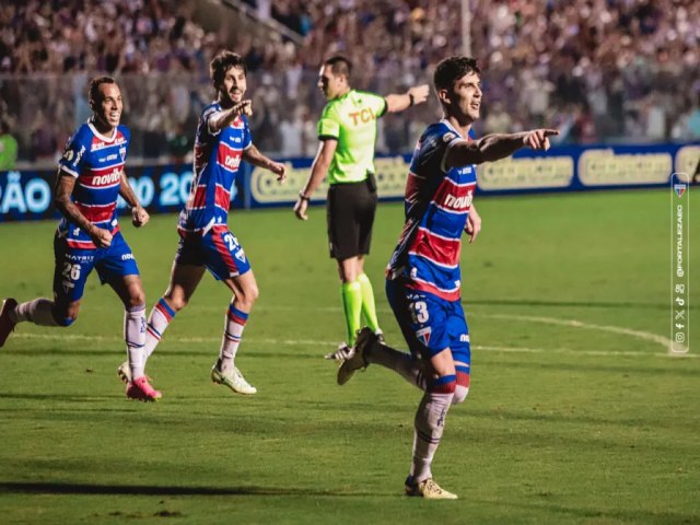 Fortaleza vence o Athletico-PR no PV e segue invicto no Brasileiro