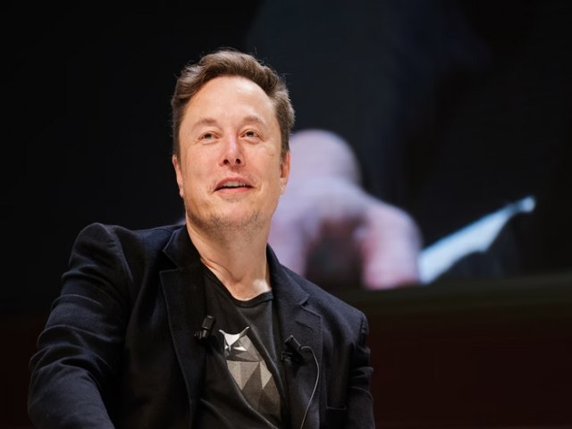 Ministro de Lula ironiza Elon Musk aps fechamento do escritrio do X no Brasil