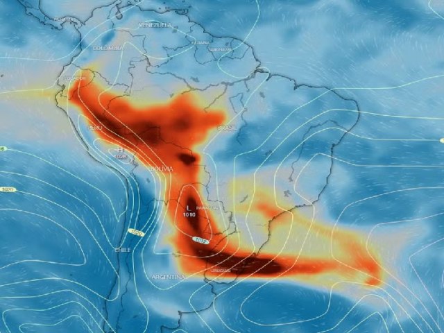 Fumaa de Incndios Cobre o Cu do Brasil e Pode Alcanar Argentina e Uruguai