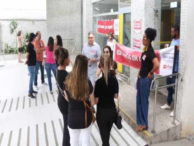 Bancrios do Banco do Brasil Entram em Greve no Cear