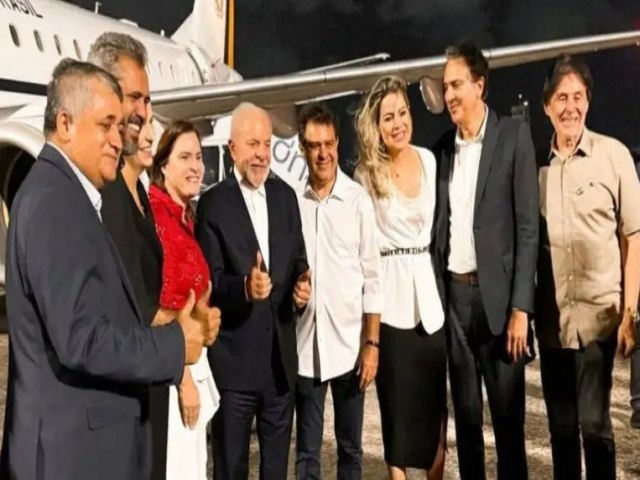 Lula, Camilo e Evandro mobilizam apoios e reforam a candidatura de Evandro  Prefeitura em comcio.