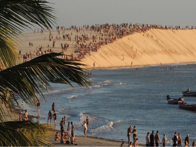 Jericoacoara tem proprietria? O que se sabe sobre a disputa em que uma mulher afirma possuir 80% da vila no Cear