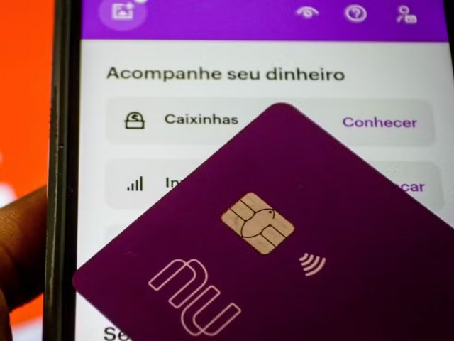 Cobrana duplicada no app do Nubank? Clientes relatam problemas nas redes sociais