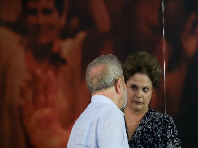 Dilma relatou a Lula suspeita de espionagem da Abin na noite da posse de Moraes
