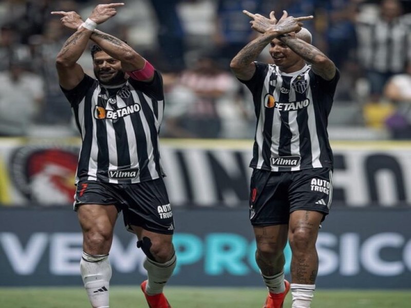 Atltico-MG vence Grmio com Hulk inspirado e noite tpica de Deyverson