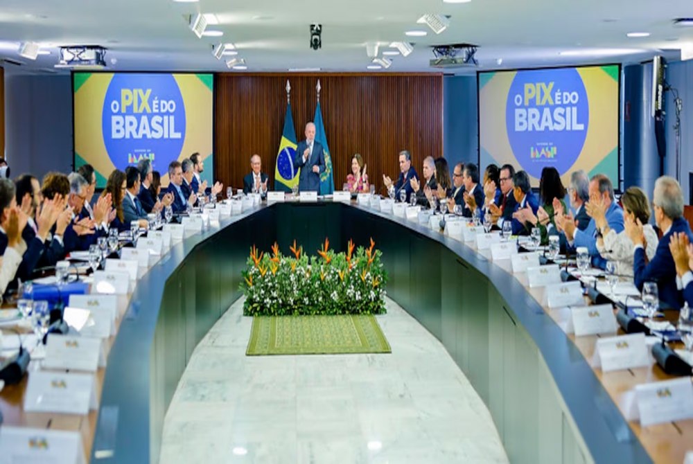 A mensagem projetada durante toda a reuni�o de Lula com ministros no Pal�cio do Planalto