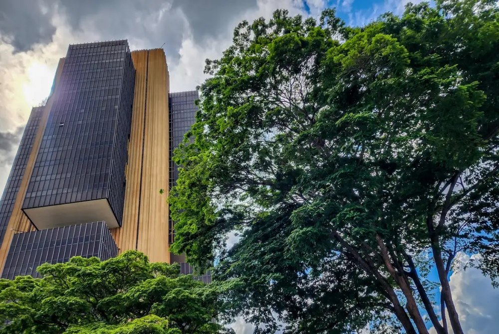 Banco Central sobe previs�o de crescimento de 1,6% para 2% em 2026