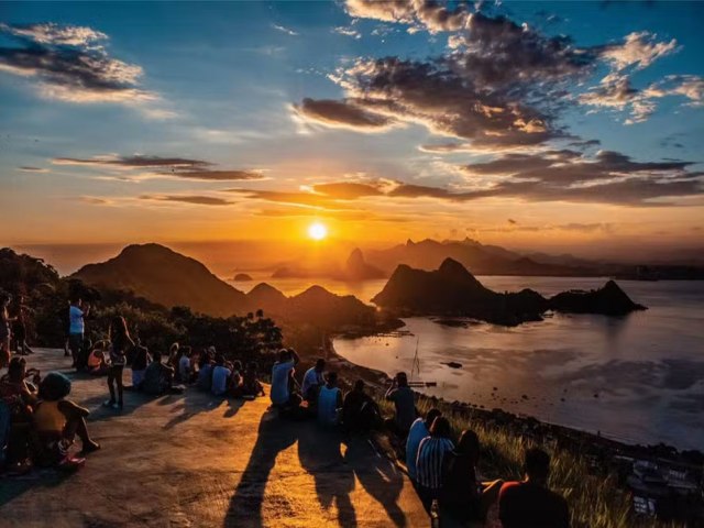 O dia encurtou? Por que o sol est nascendo mais tarde e se pondo mais cedo? Entenda