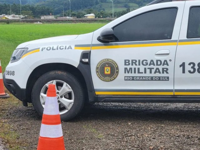 Condutor embriagado  preso aps acidente 