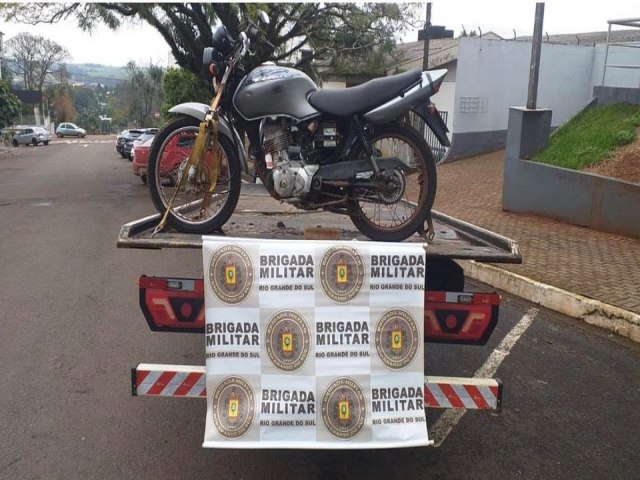 Brigada Militar recupera motocicleta em Vista Gacha