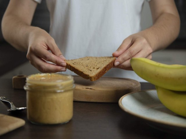 O carboidrato no  o vilo da dieta, mas o consumo exagerado pode trazer malefcios  sade, alerta mdico