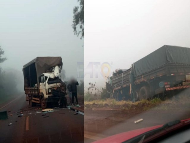 Grave acidente envolve dois caminhes na manh desta sexta-feira (12)