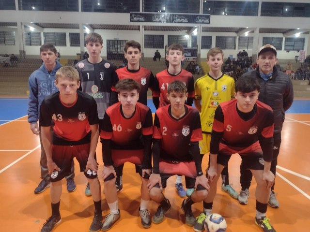 Sub 17 de Tiradentes do Sul est na final