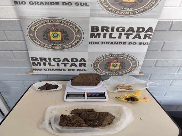 Brigada Militar realiza prises por trfico de drogas em Trs Passos